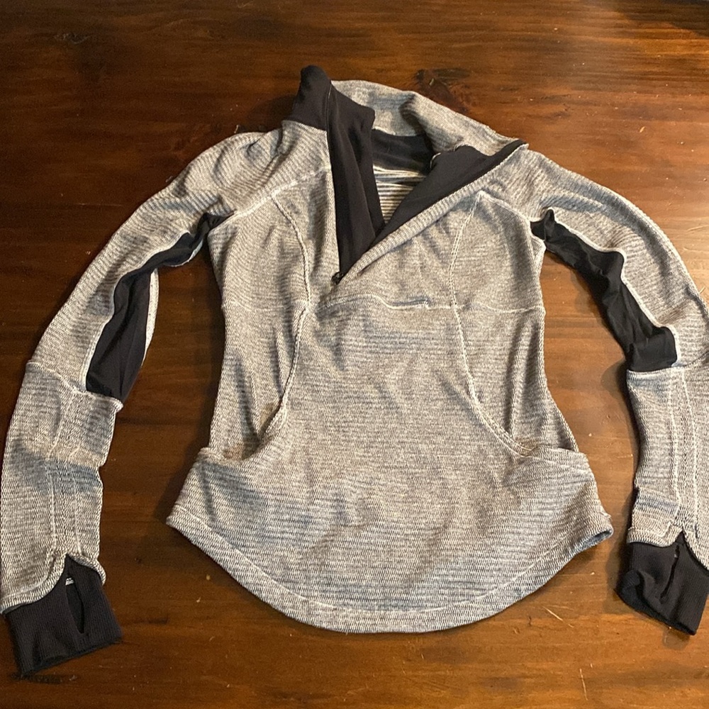 NEW LULULEMON ATHLETIC 1/2 ZIP RUNNING JACKET🌹 - Picture 8 of 16